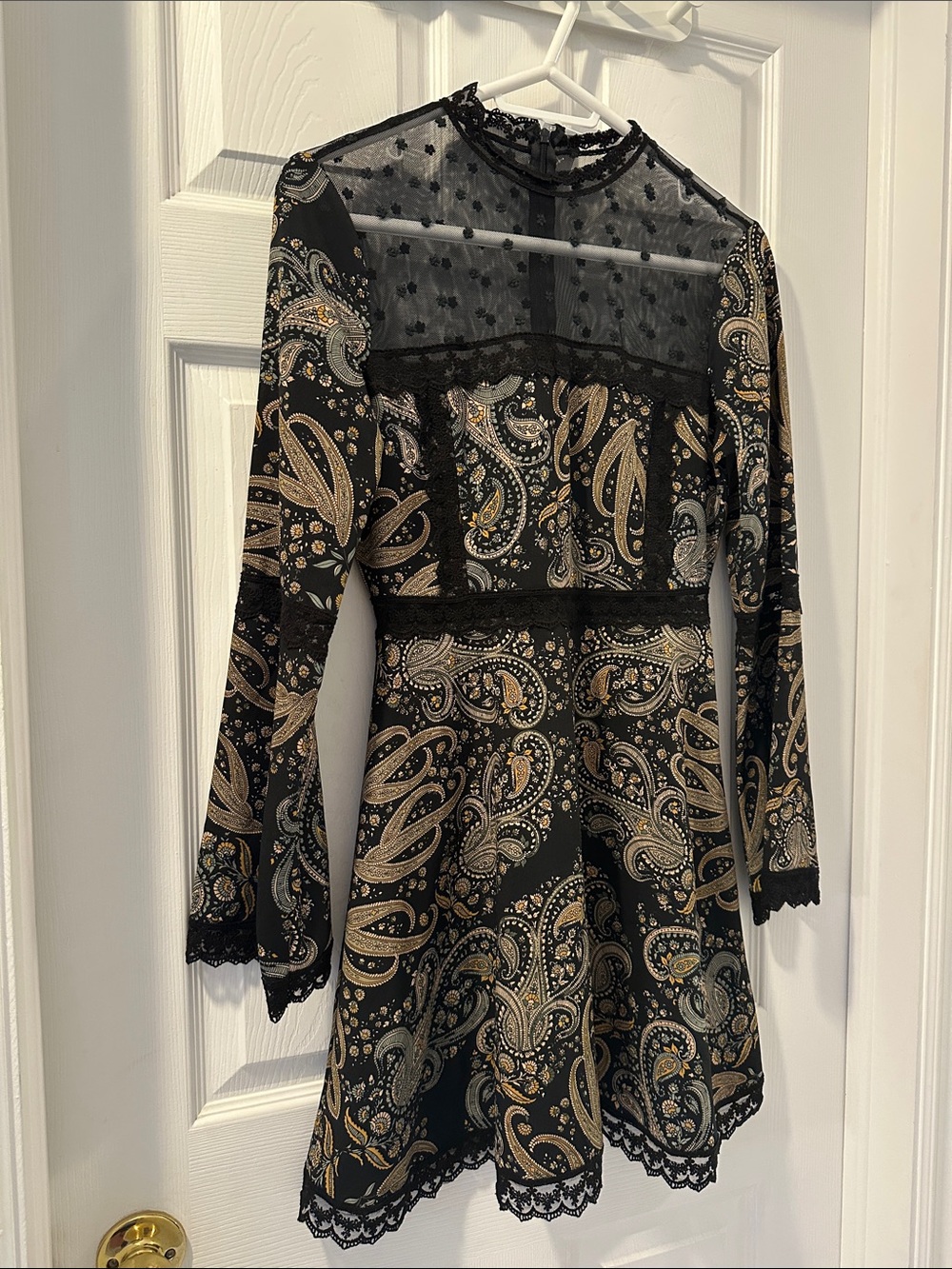 CUPCAKES AND CASHMERE Black Paisley Lace Long Sleeve Mini Dress SzS Feminine EUC - Picture 3 of 17
